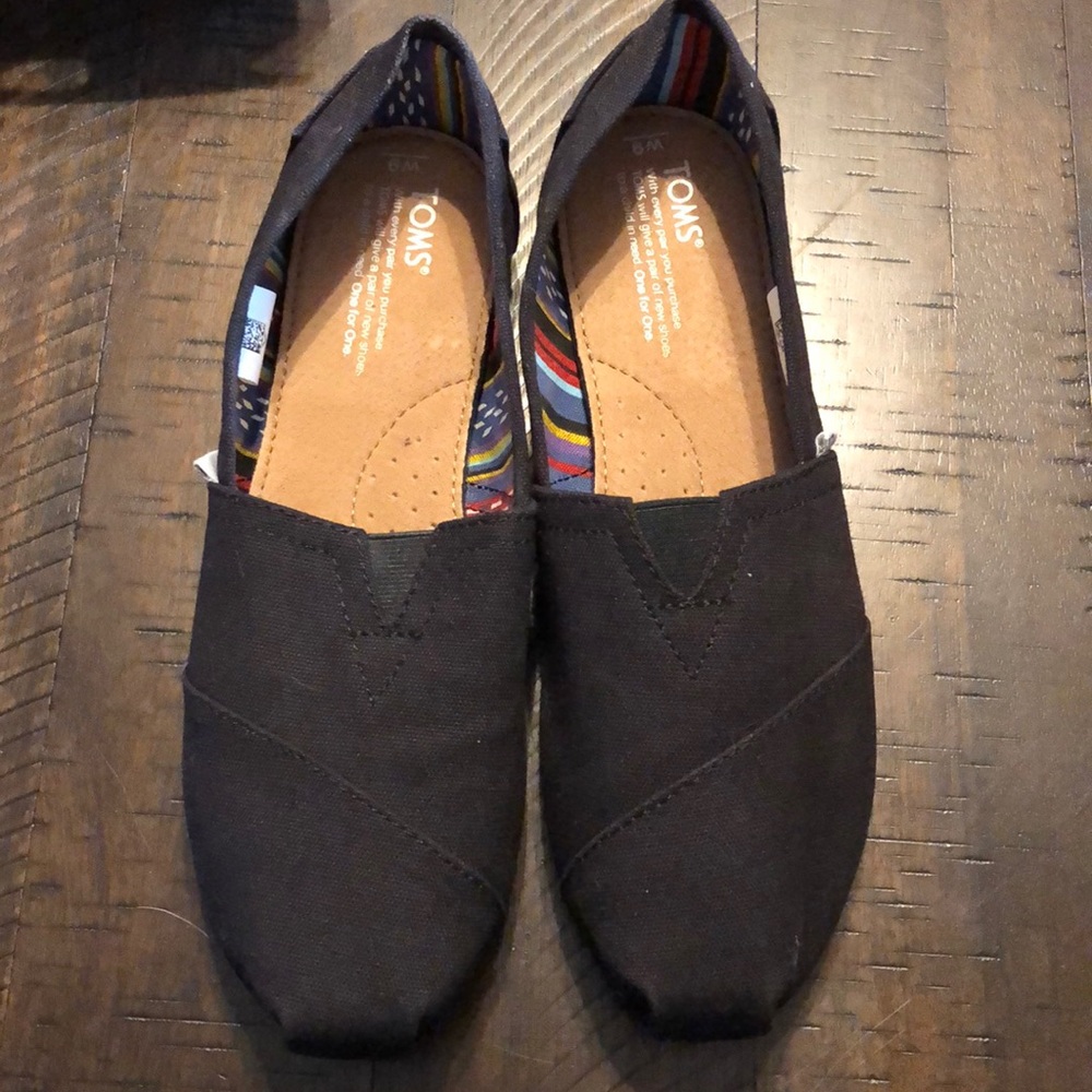 TOMS Classic Black Canvas Shoes